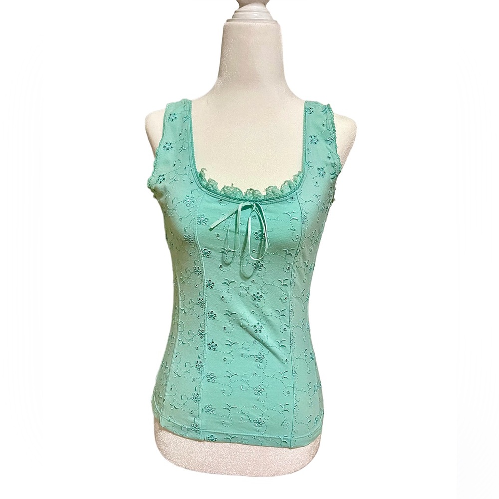 Blue Outlooks Floral Tank Size Medium